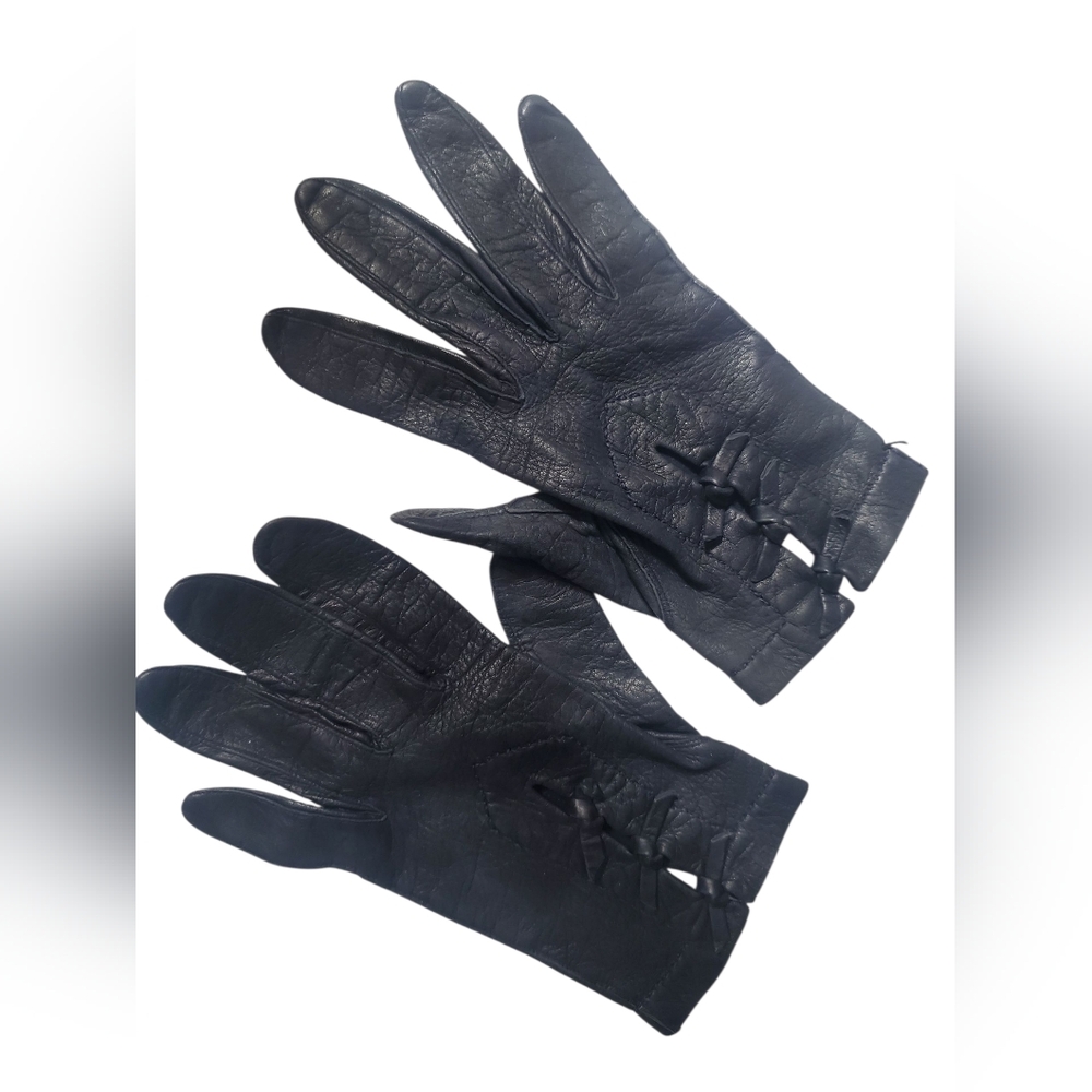 Black Leather Vintage Gloves W/Bow Detail